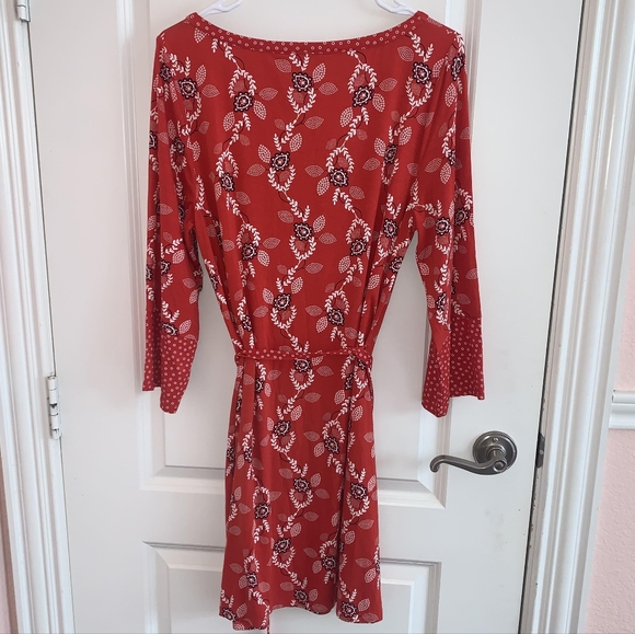 NWT Boden Amy Jersey Floral Shift Dress Red, Black & White - Picture 5 of 5